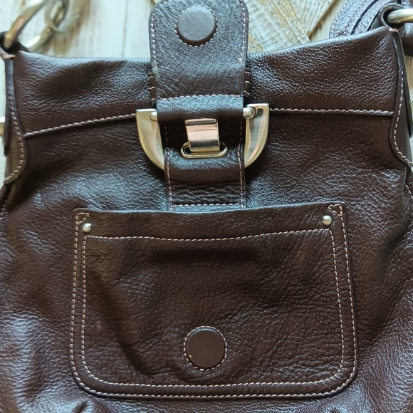 B Makowsky Brown Leather Crossbody  Retail  $280⚘️ - Picture 9 of 14